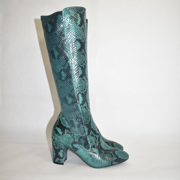 STUART WEITZMAN Livia 80 Emerald Python Printed Leather 6.5...